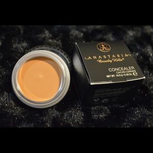 Anastasia Beverly Hills Concealer (Discontinued)-2
